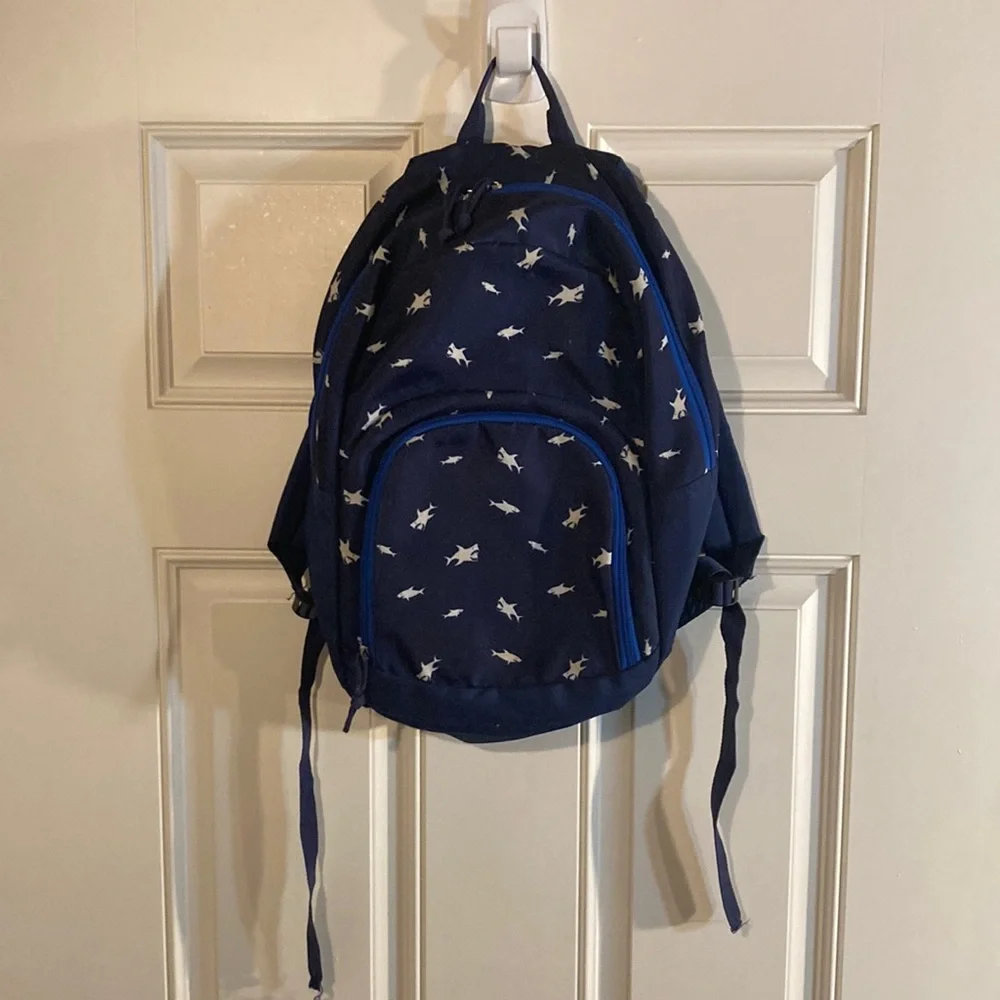Shark backpack - Picture 1 of 10